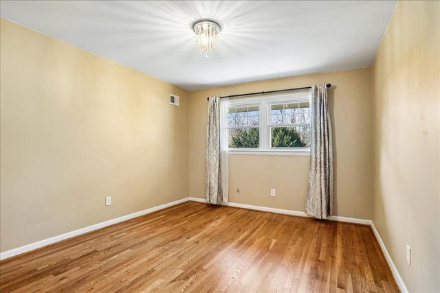 16617 KILLDEER DR, Rockville, MD 20855
