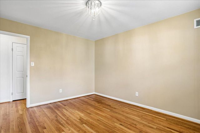 16617 KILLDEER DR, Rockville, MD 20855