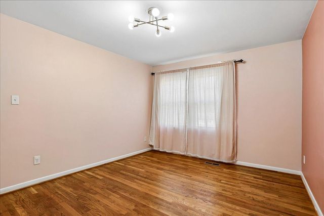 16617 KILLDEER DR, Rockville, MD 20855