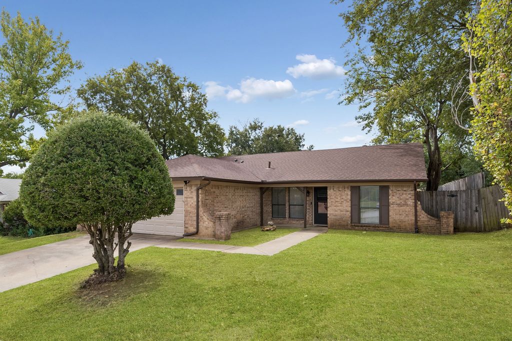 6512 Highview Terrace, Watauga, TX 76148 — photo 2