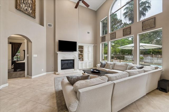 6103 Rustic Creek Lane, Kingwood, TX 77345