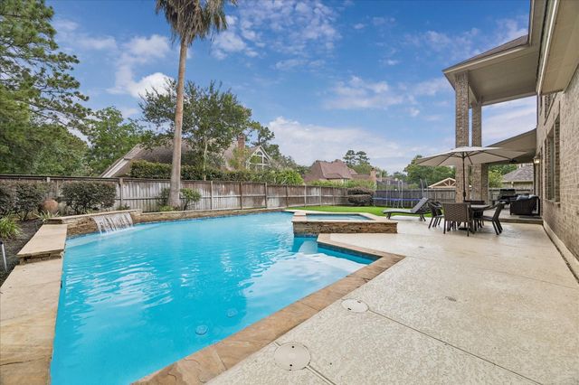 6103 Rustic Creek Lane, Kingwood, TX 77345