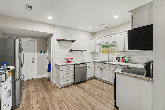 425 E Stallings Street, Clayton, NC 27520