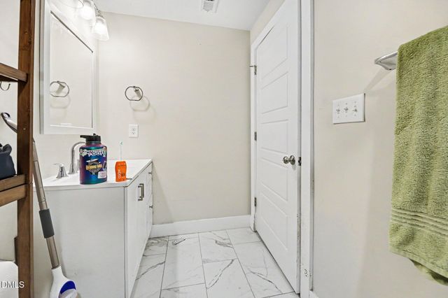 425 E Stallings Street, Clayton, NC 27520