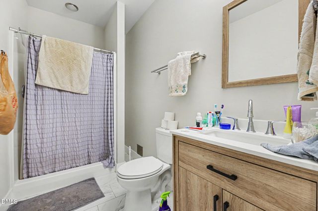 425 E Stallings Street, Clayton, NC 27520