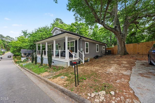 425 E Stallings Street, Clayton, NC 27520