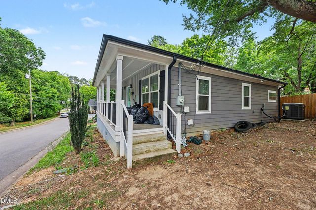 425 E Stallings Street, Clayton, NC 27520