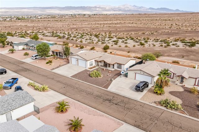 2711 E Vicki Avenue, Fort Mohave, AZ 86426