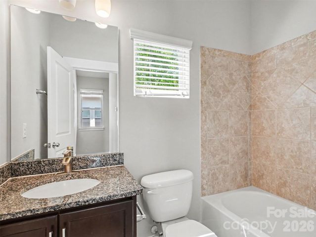 951 Warren Burgess Lane, Charlotte, NC 28205