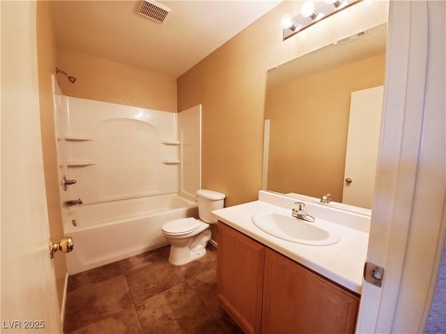 348 Bella Calabria Avenue, Las Vegas, NV 89183