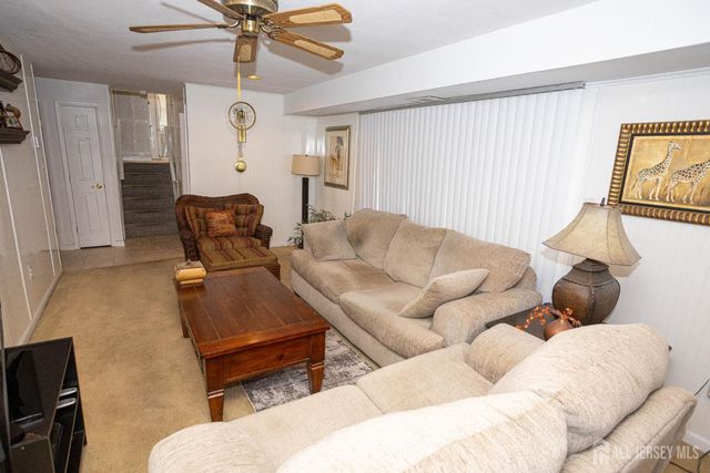 4 Wilmot Road, Sayreville, NJ 08872