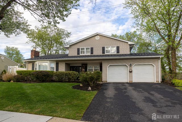 4 Wilmot Road, Sayreville, NJ 08872