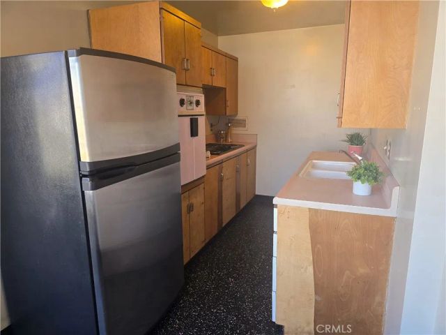 100 Atlantic 711, Long Beach, CA 90802