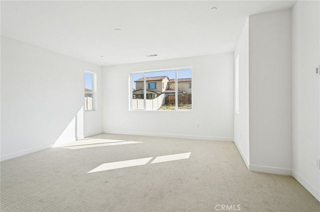 4040 Saddle Drive, Palmdale, CA 93551