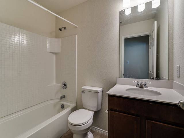 1021 Norias Drive, Forney, TX 75126