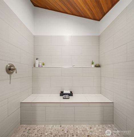 7017 165th Place SW, Edmonds, WA 98026