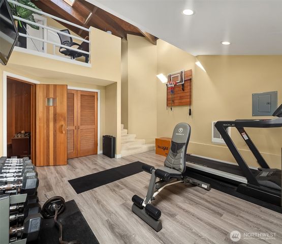 7017 165th Place SW, Edmonds, WA 98026