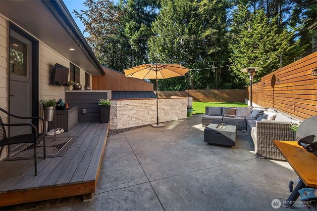 7017 165th Place SW, Edmonds, WA 98026