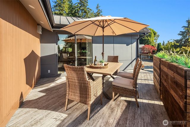 7017 165th Place SW, Edmonds, WA 98026