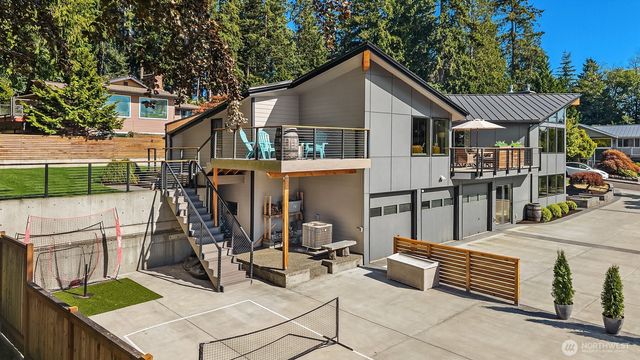 7017 165th Place SW, Edmonds, WA 98026