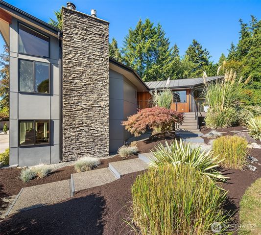 7017 165th Place SW, Edmonds, WA 98026