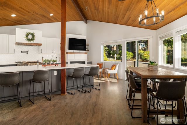 7017 165th Place SW, Edmonds, WA 98026