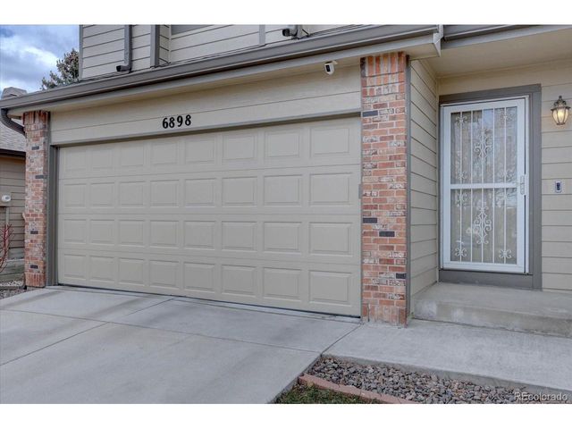 6898 S Dover Way, Littleton, CO 80128