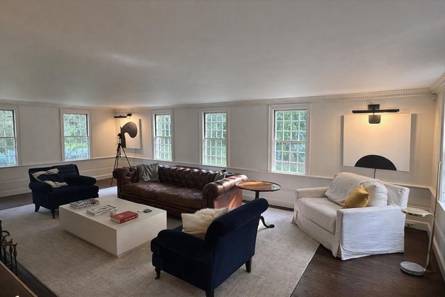 11 Strawberry Hill, Brattleboro, VT 05301
