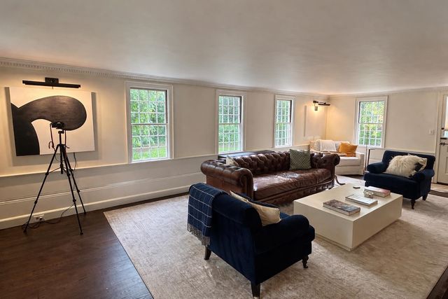 11 Strawberry Hill, Brattleboro, VT 05301