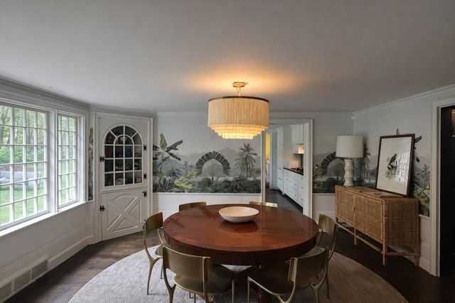 11 Strawberry Hill, Brattleboro, VT 05301
