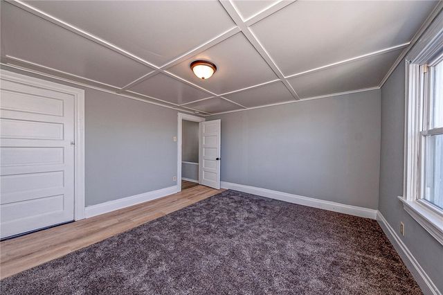 335 Queensbury St, Crafton Heights, PA 15205