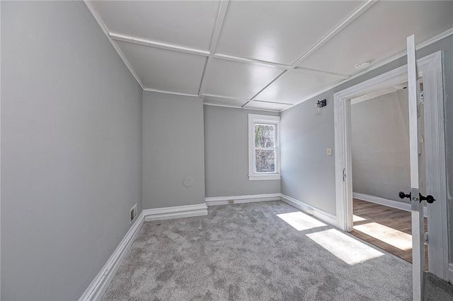 335 Queensbury St, Crafton Heights, PA 15205