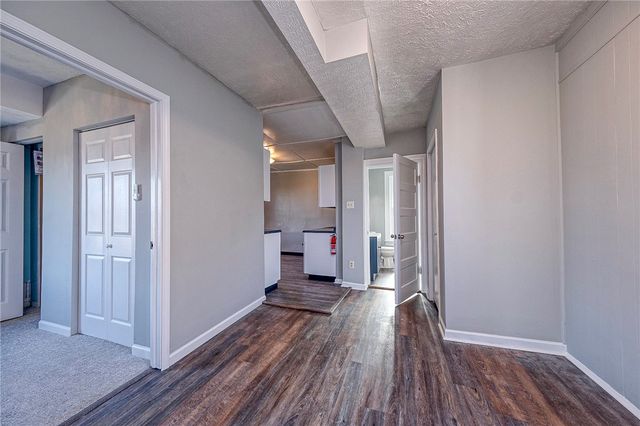 335 Queensbury St, Crafton Heights, PA 15205