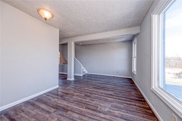 335 Queensbury St, Crafton Heights, PA 15205