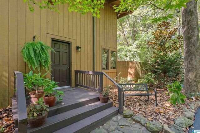 1827 LAKE KNOWL DRIVE, Helena, AL 35080