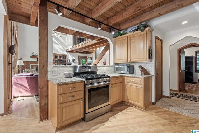 1827 LAKE KNOWL DRIVE, Helena, AL 35080
