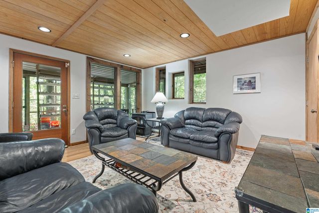 1827 LAKE KNOWL DRIVE, Helena, AL 35080