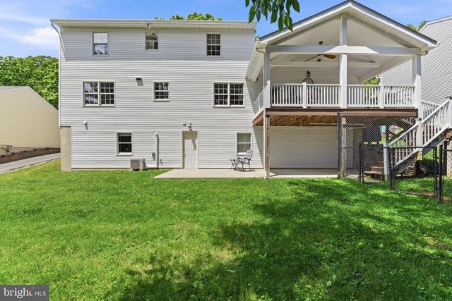 211 W NEVERSINK RD, Reading, PA 19606