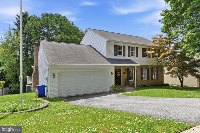211 W NEVERSINK RD, Reading, PA 19606