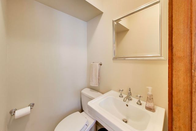 705 N Marion Street, Oak Park, IL 60302