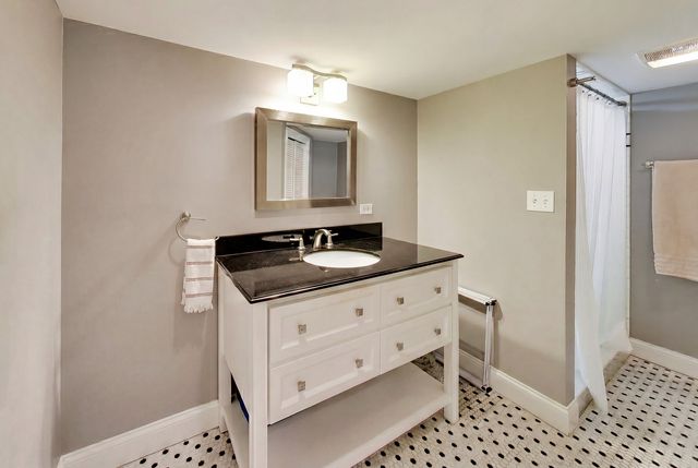 705 N Marion Street, Oak Park, IL 60302