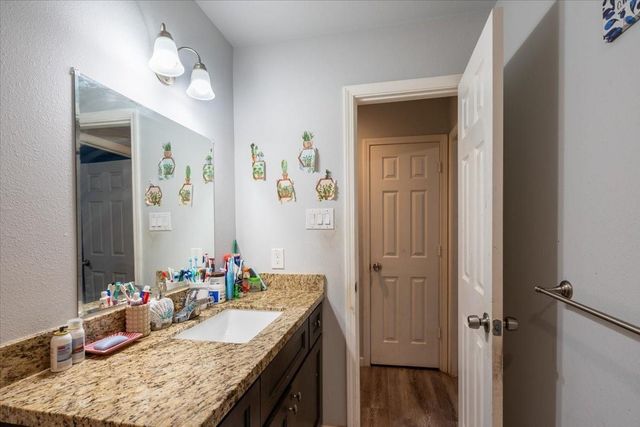 5938 Southlark Street, Houston, TX 77033