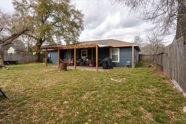 5938 Southlark Street, Houston, TX 77033