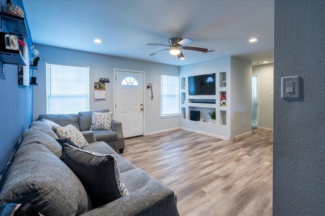 5938 Southlark Street, Houston, TX 77033