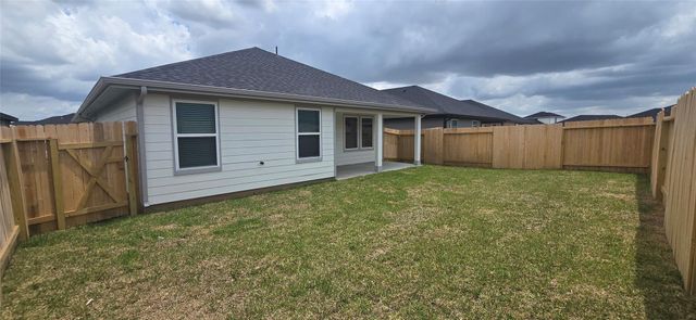 3046 Holland Lakes Drive, Fulshear, TX 77441