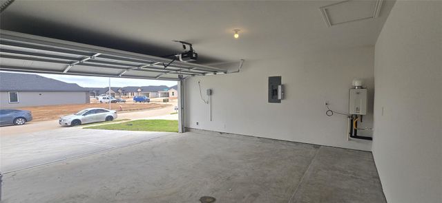 3046 Holland Lakes Drive, Fulshear, TX 77441