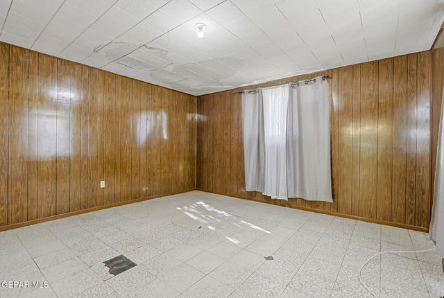 749 Hilton Avenue, El Paso, TX 79907