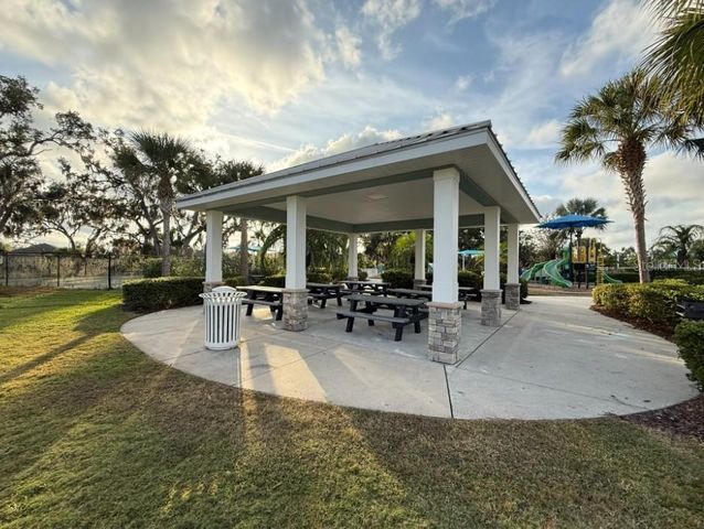 4015 COTTAGE HILL AVENUE, Parrish, FL 34219