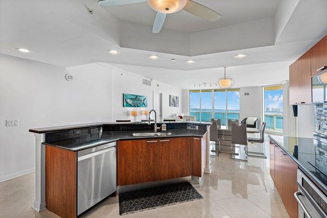 2650 Lake Shore Drive 1906, Riviera Beach, FL 33404