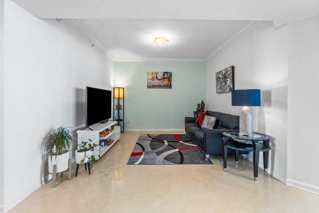 2650 Lake Shore Drive 1906, Riviera Beach, FL 33404